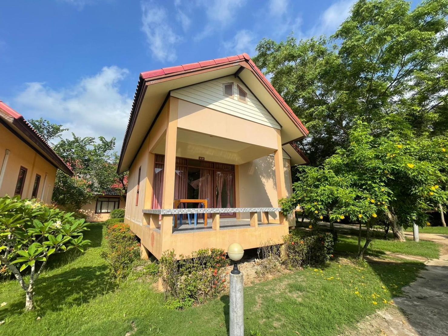 Kaibae Hut Resort Ко Чанг Екстериор снимка