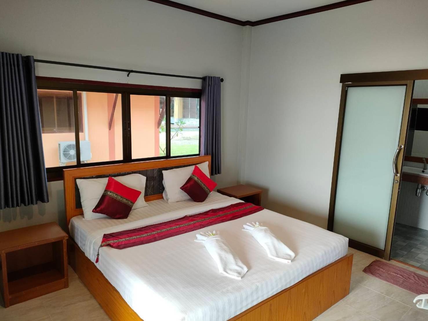 Kaibae Hut Resort Ко Чанг Екстериор снимка
